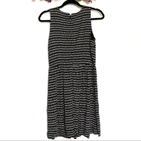 Loft Outlet patterned A-line swing dress - Picture 2 of 4